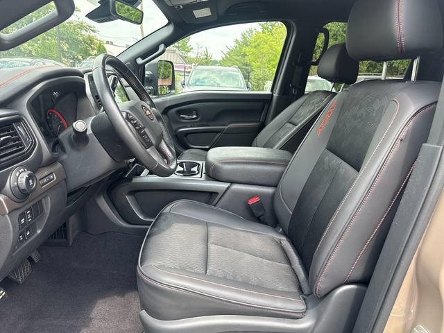 Used 2023 Nissan Titan PRO-4X AWD/4WD image 9