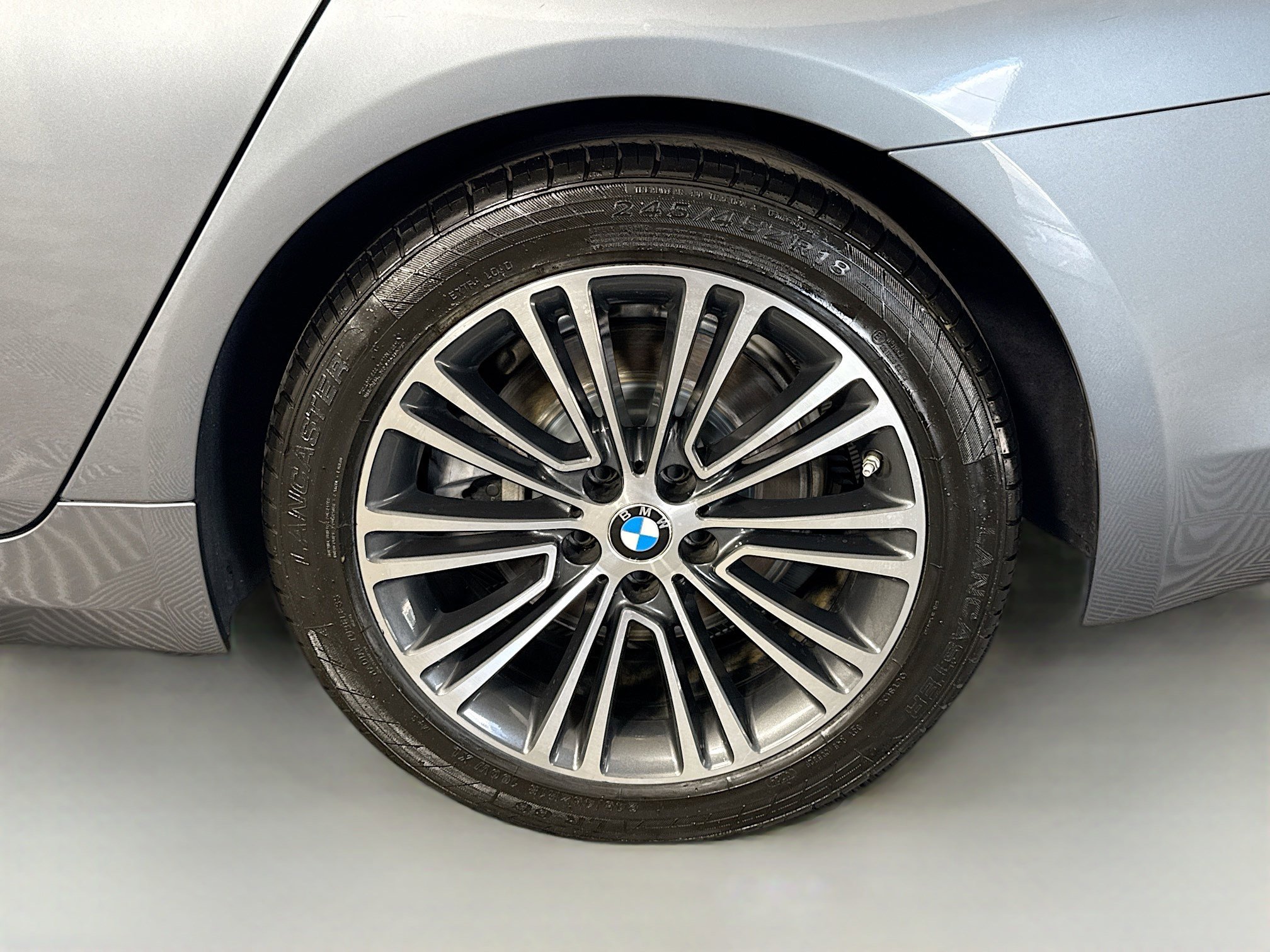 Used 2019 BMW 530i RWD image 37