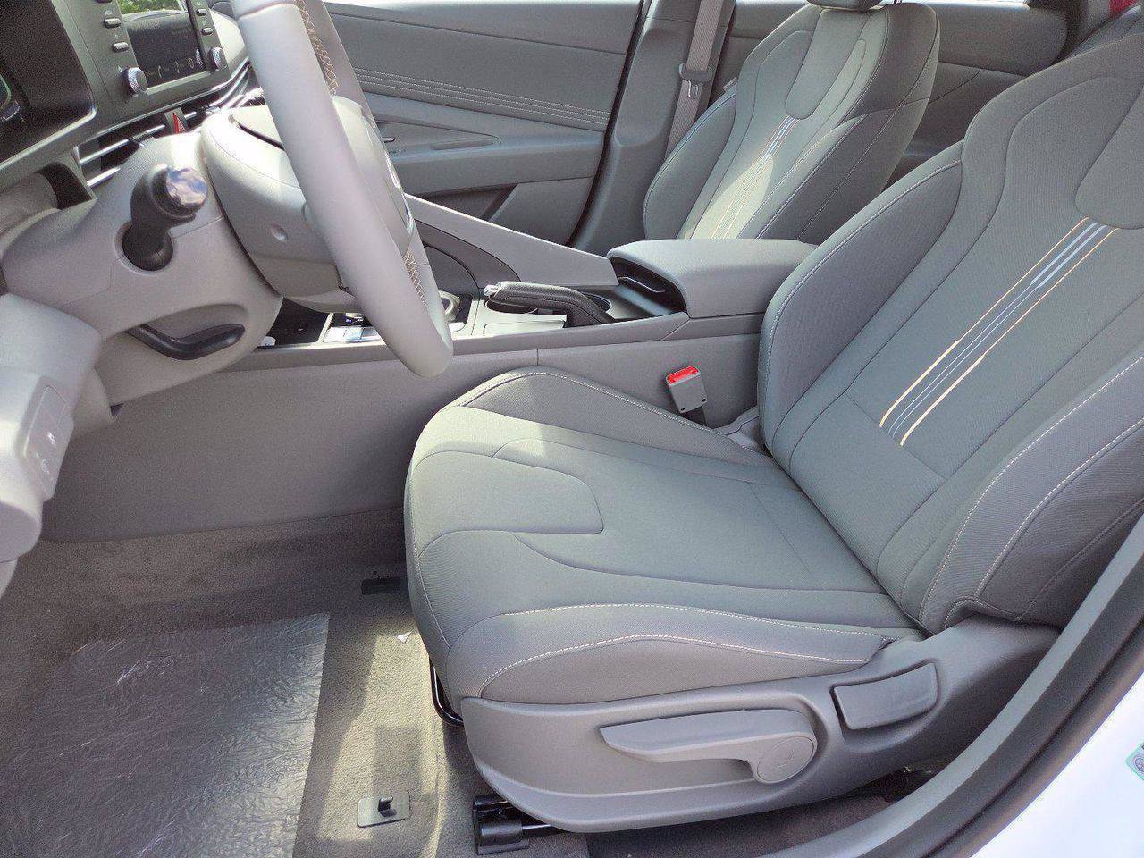 New 2026 Hyundai Elantra Sport FWD image 49