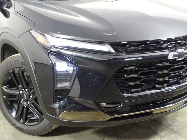 Used 2024 Chevrolet Trax ACTIV w/ Sunroof Package image 40