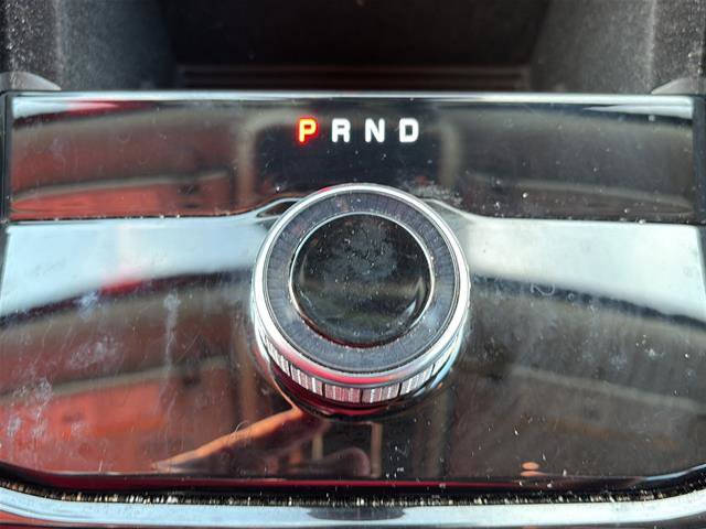 Used 2023 Jeep Grand Cherokee L Limited w/ Black Appearance Package image 29