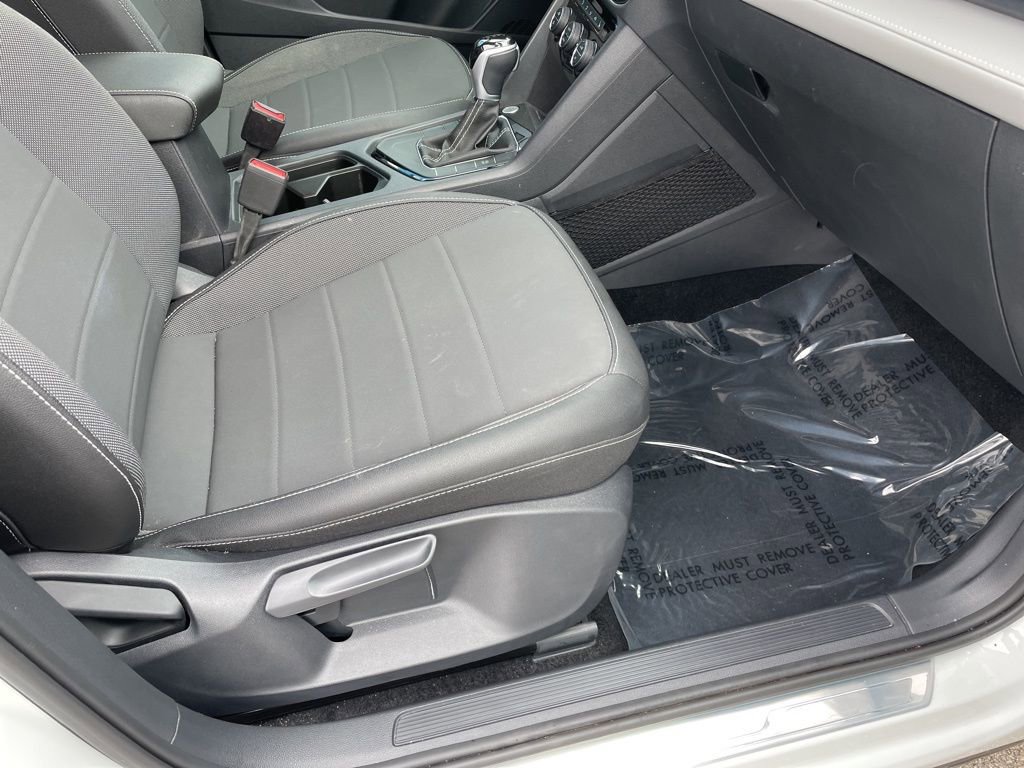 Used 2024 Volkswagen Taos SE image 27