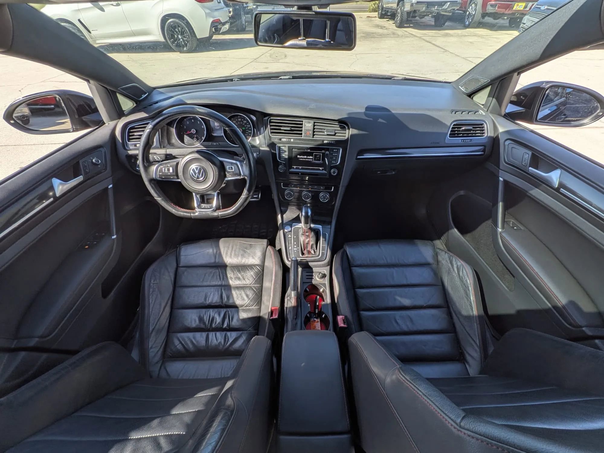 Used 2015 Volkswagen Golf 4-Door image 14