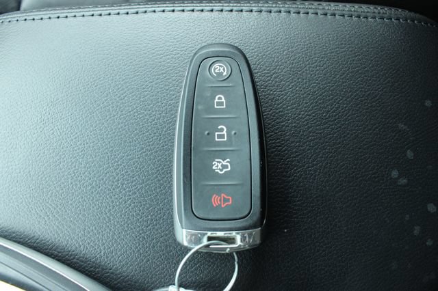 Used 2019 Lincoln MKT AWD image 29