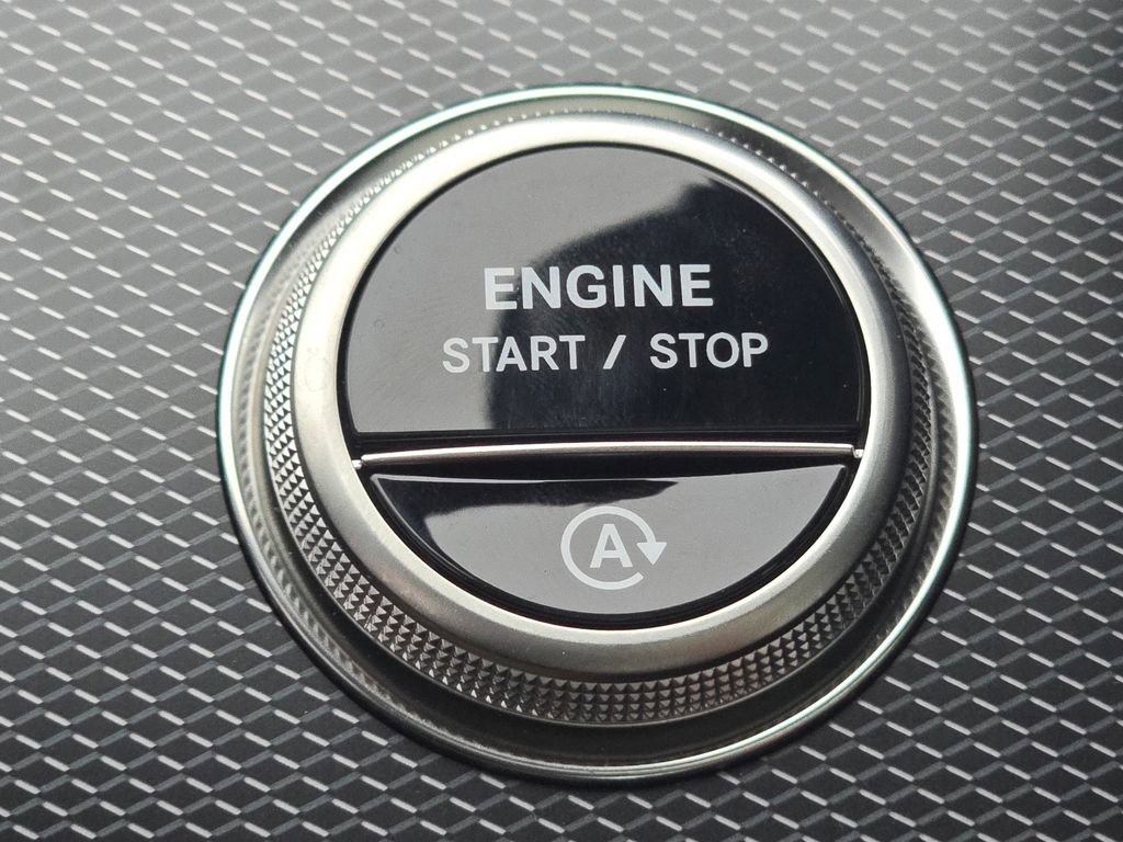 New 2026 Mercedes-Benz C 43 AMG 4MATIC Sedan image 38
