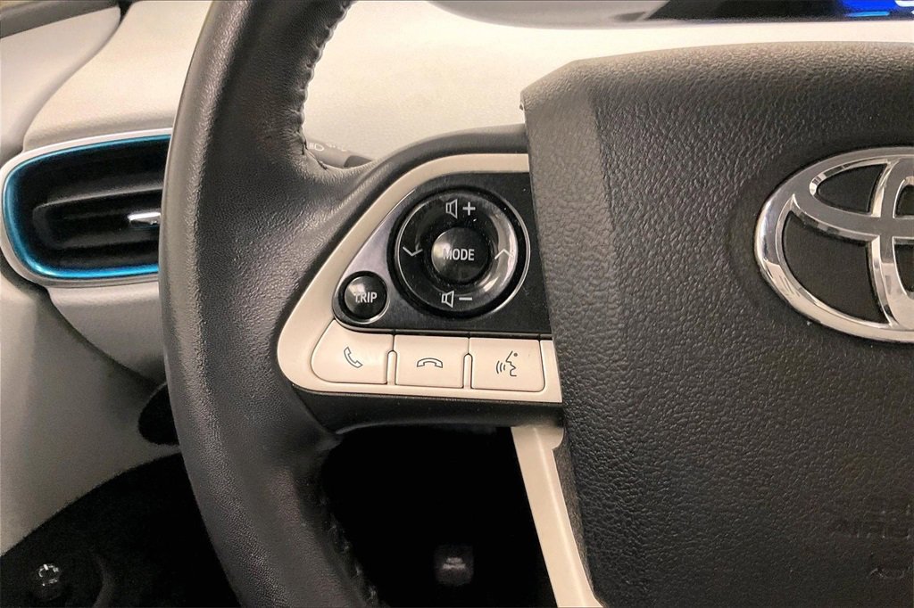 Used 2017 Toyota Prius Prime Plus image 17