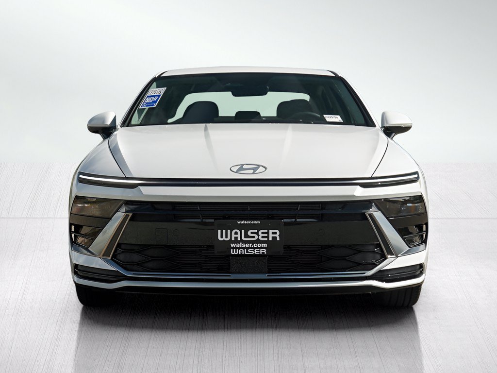 New 2026 Hyundai Sonata SEL FWD image 2
