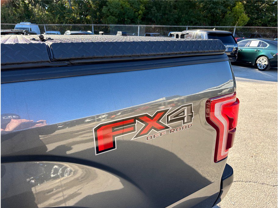 Used 2017 Ford F150 Platinum w/ Equipment Group 701A Luxury image 16