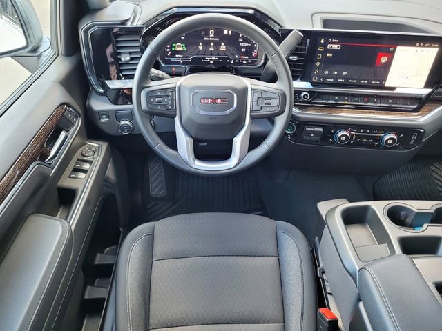 Used 2025 GMC Sierra 1500 SLE w/ Preferred Package image 16