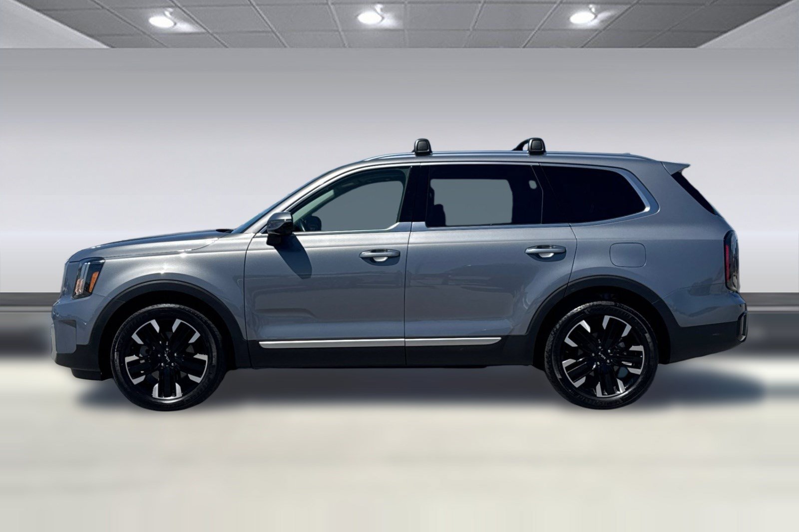 Used 2024 Kia Telluride SX AWD/4WD image 2