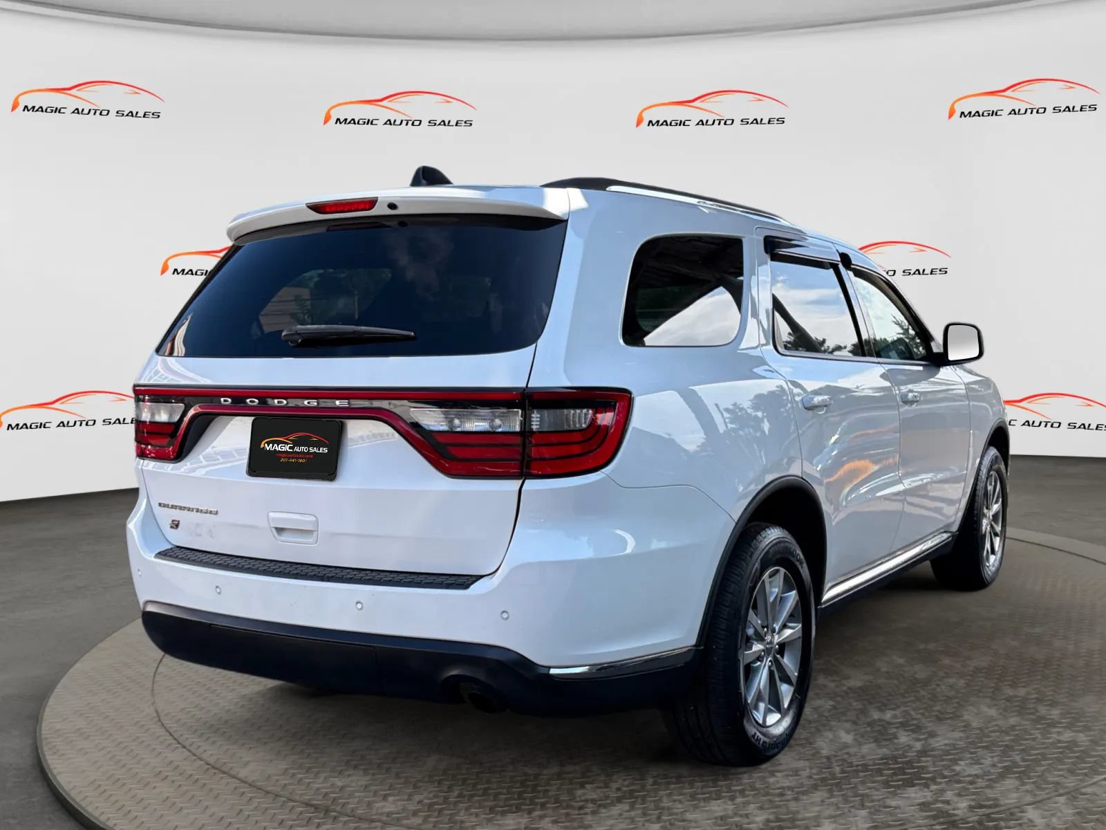 Used 2018 Dodge Durango SXT w/ Quick Order Package 2BB AWD/4WD image 10