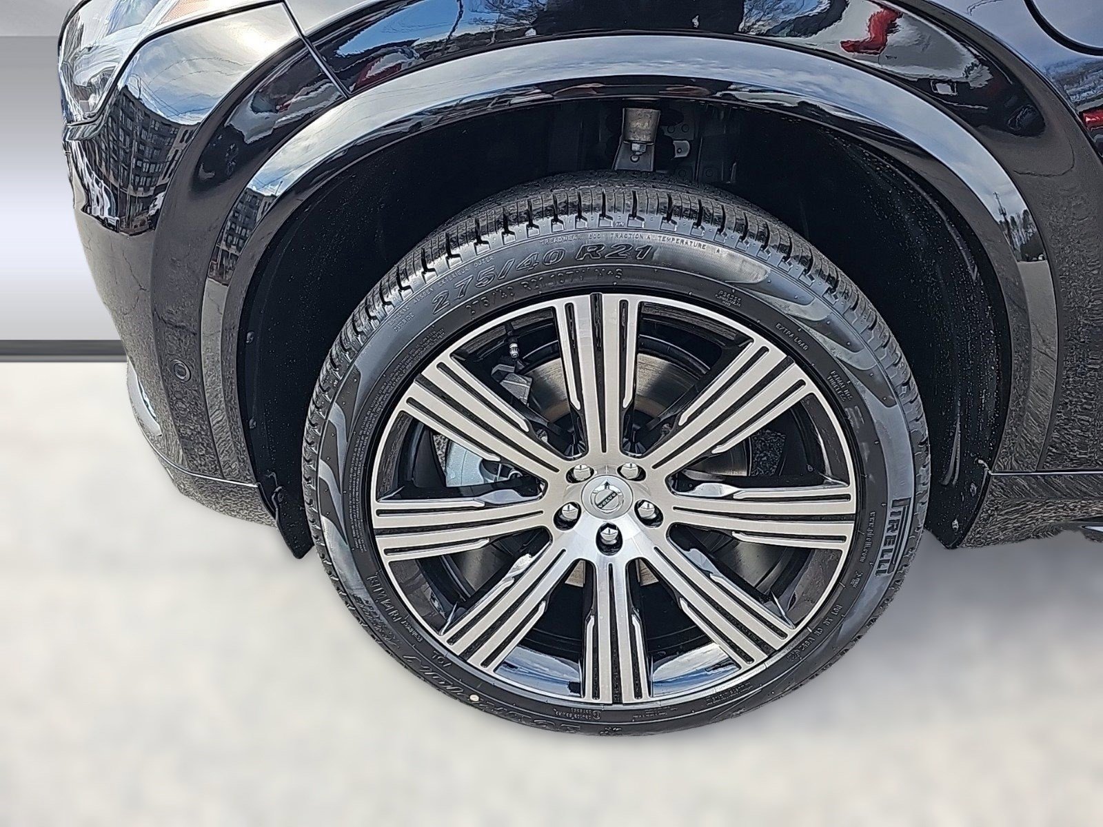 New 2024 Volvo XC90 T8 Plus w/ Protection Package Premier image 27