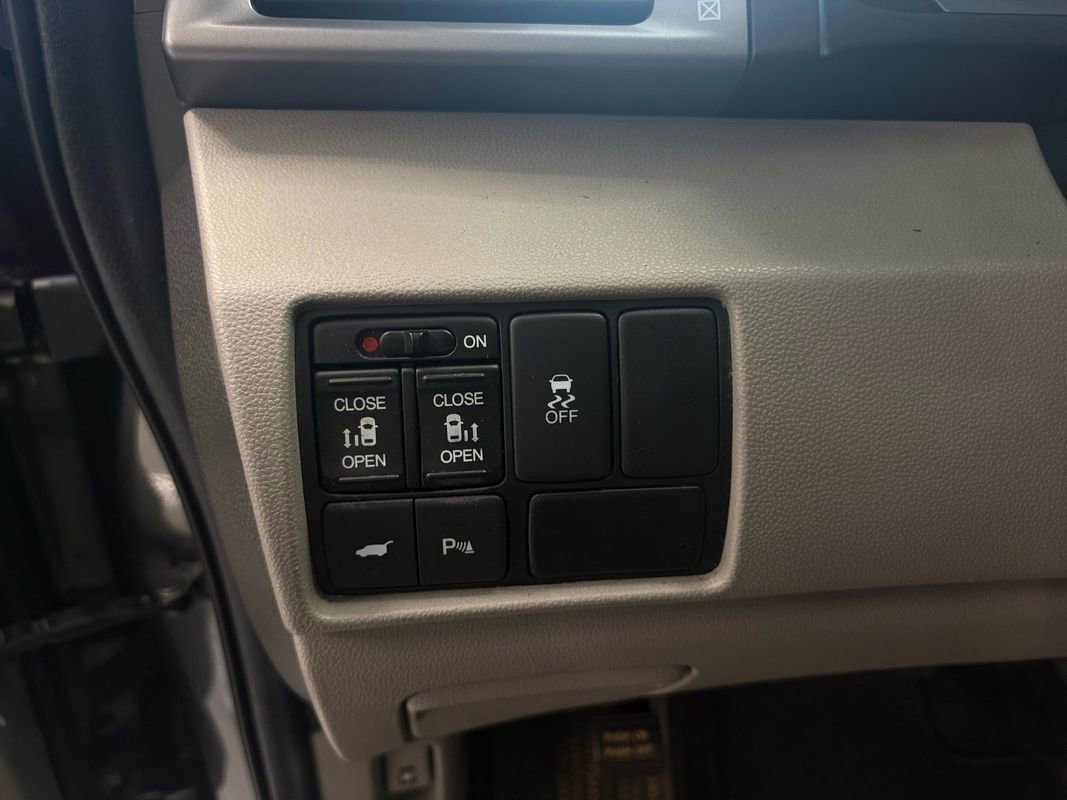 Used 2013 Honda Odyssey Touring image 31