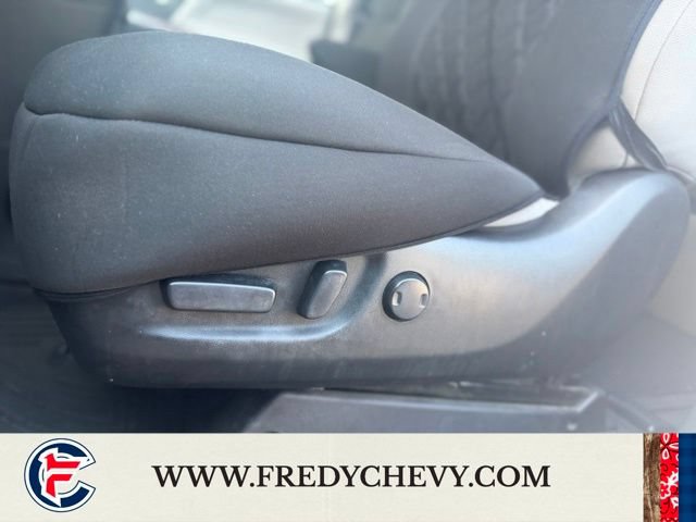 Used 2019 Toyota Sienna Limited Premium w/ Carpet Mat Package FWD image 16