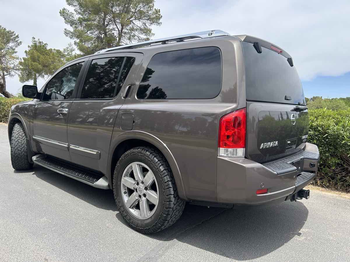 Used 2013 Nissan Armada Platinum image 3