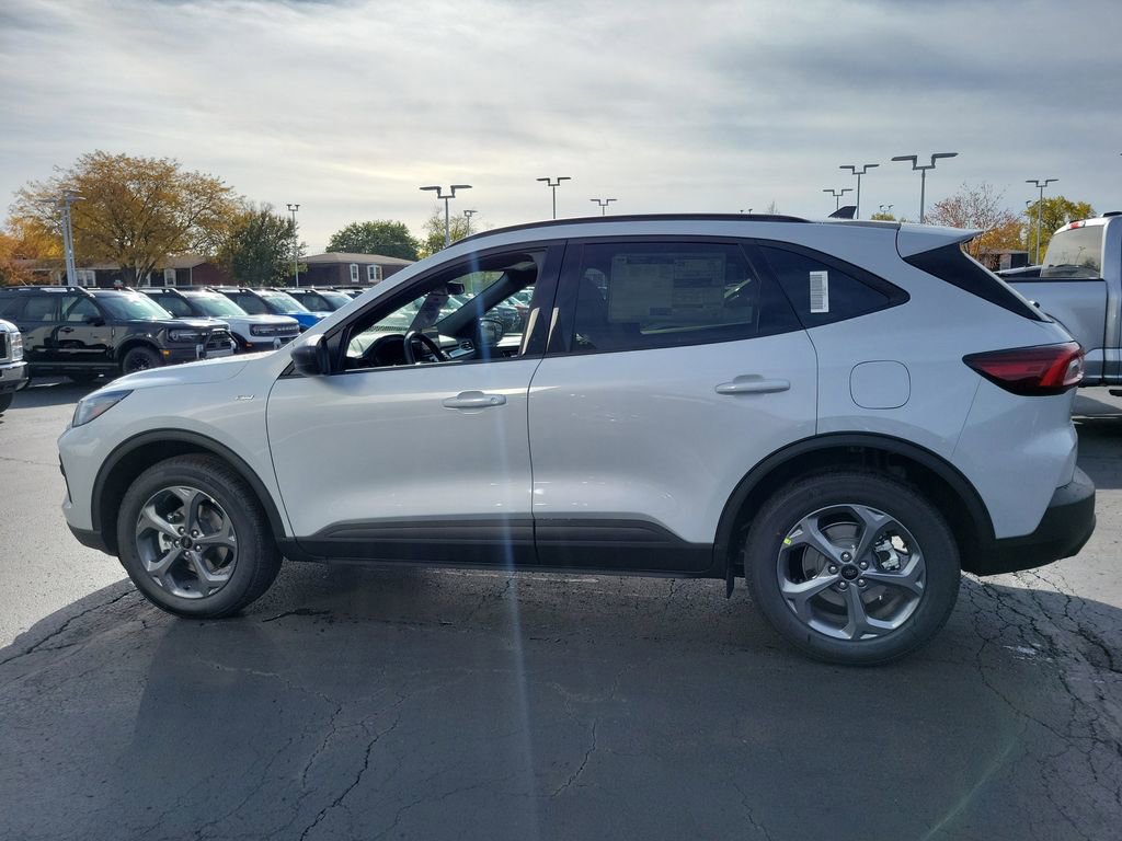 New 2026 Ford Escape ST-Line w/ Cold Weather Package image 7