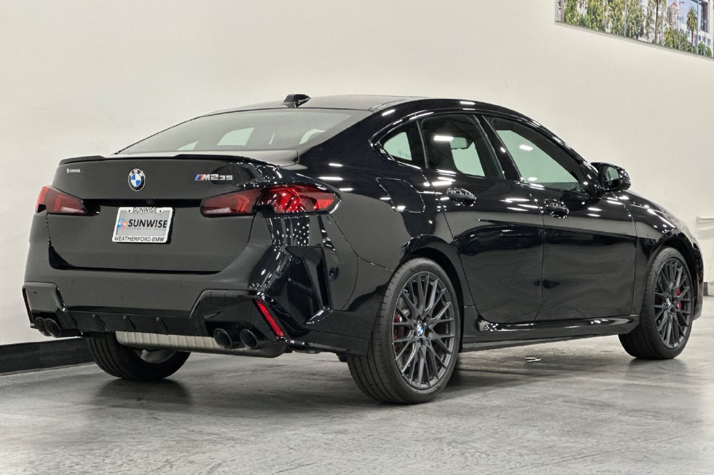 Used 2025 BMW M235i xDrive w/ Premium Package AWD/4WD image 4