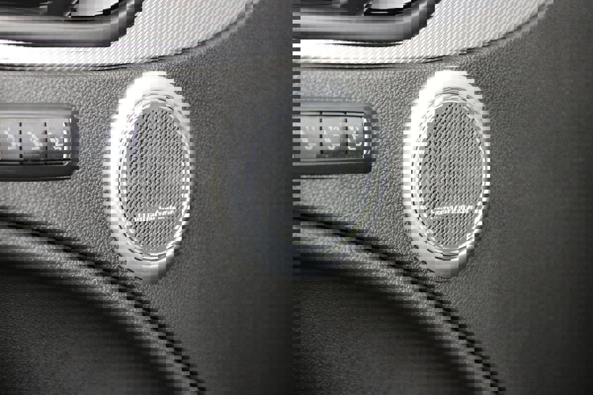 Used 2023 Alfa Romeo Stelvio Veloce image 32