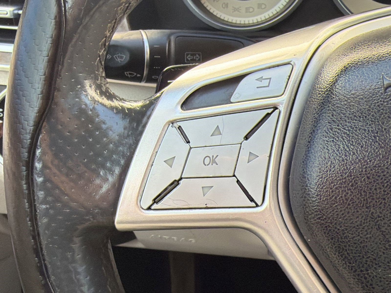 Used 2014 Mercedes-Benz E 350 Sedan image 16