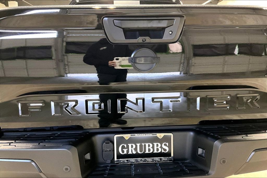 Used 2025 Nissan Frontier S w/ S Utility Package image 41