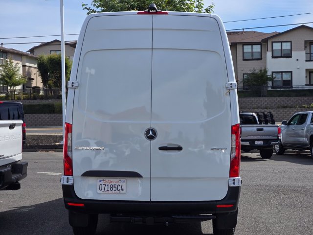 Used 2025 Mercedes-Benz Sprinter 2500 image 6