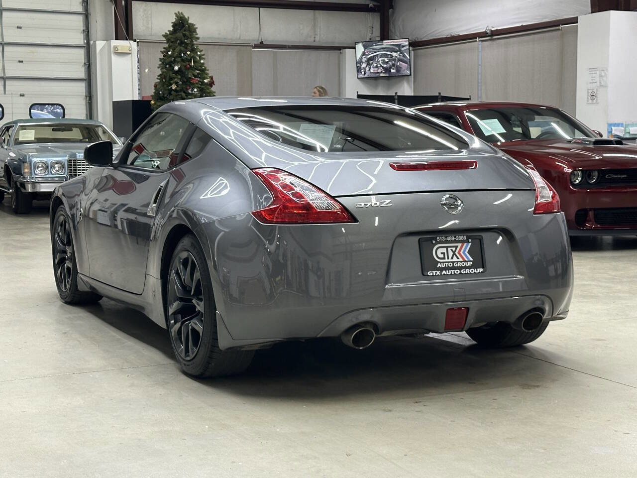 Used 2016 Nissan 370Z Coupe image 4