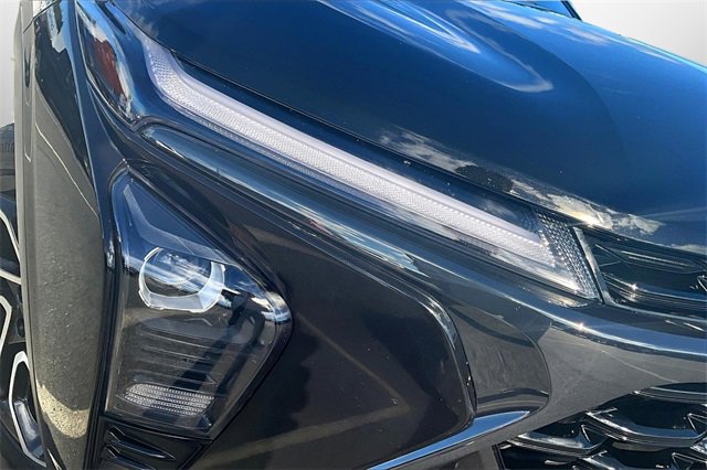 Used 2024 Chevrolet Trax RS w/ Sunroof Package image 28