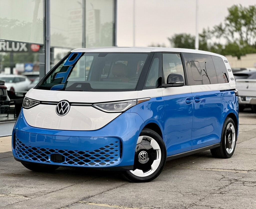 Used 2025 Volkswagen ID. Buzz Pro S RWD image 36