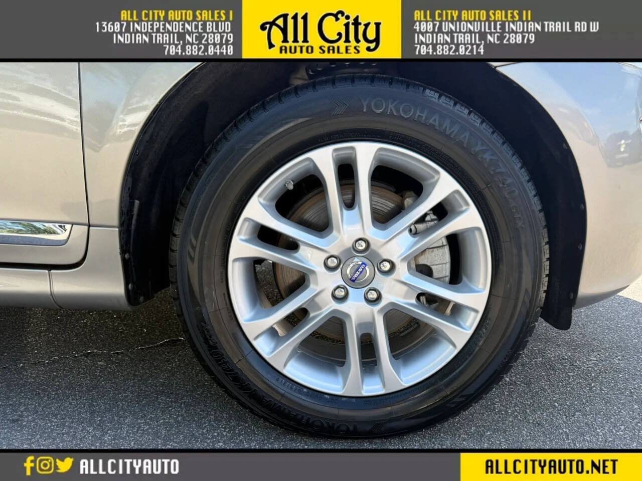 Used 2015 Volvo XC60 T5 Premier w/ Proximity Package FWD image 34