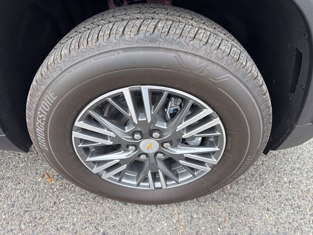 New 2026 Chevrolet Traverse LT w/ LPO, Floor Liner Package image 12