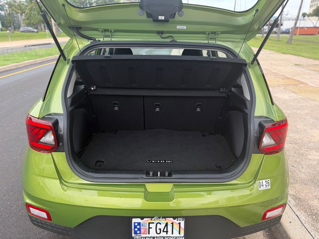 Used 2023 Hyundai Venue SEL image 8