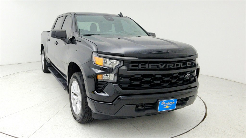 Certified 2022 Chevrolet Silverado 1500 Custom w/ LPO, Dark Essentials Package image 9