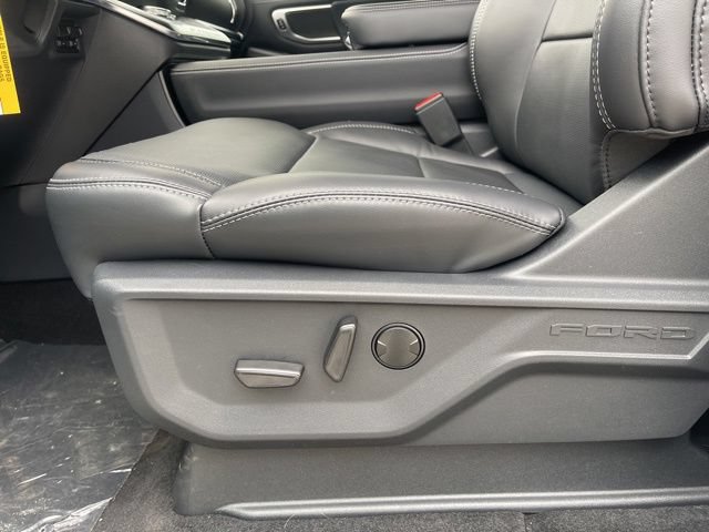 New 2025 Ford Expedition Max Platinum w/ Stealth Performance Package AWD/4WD image 19