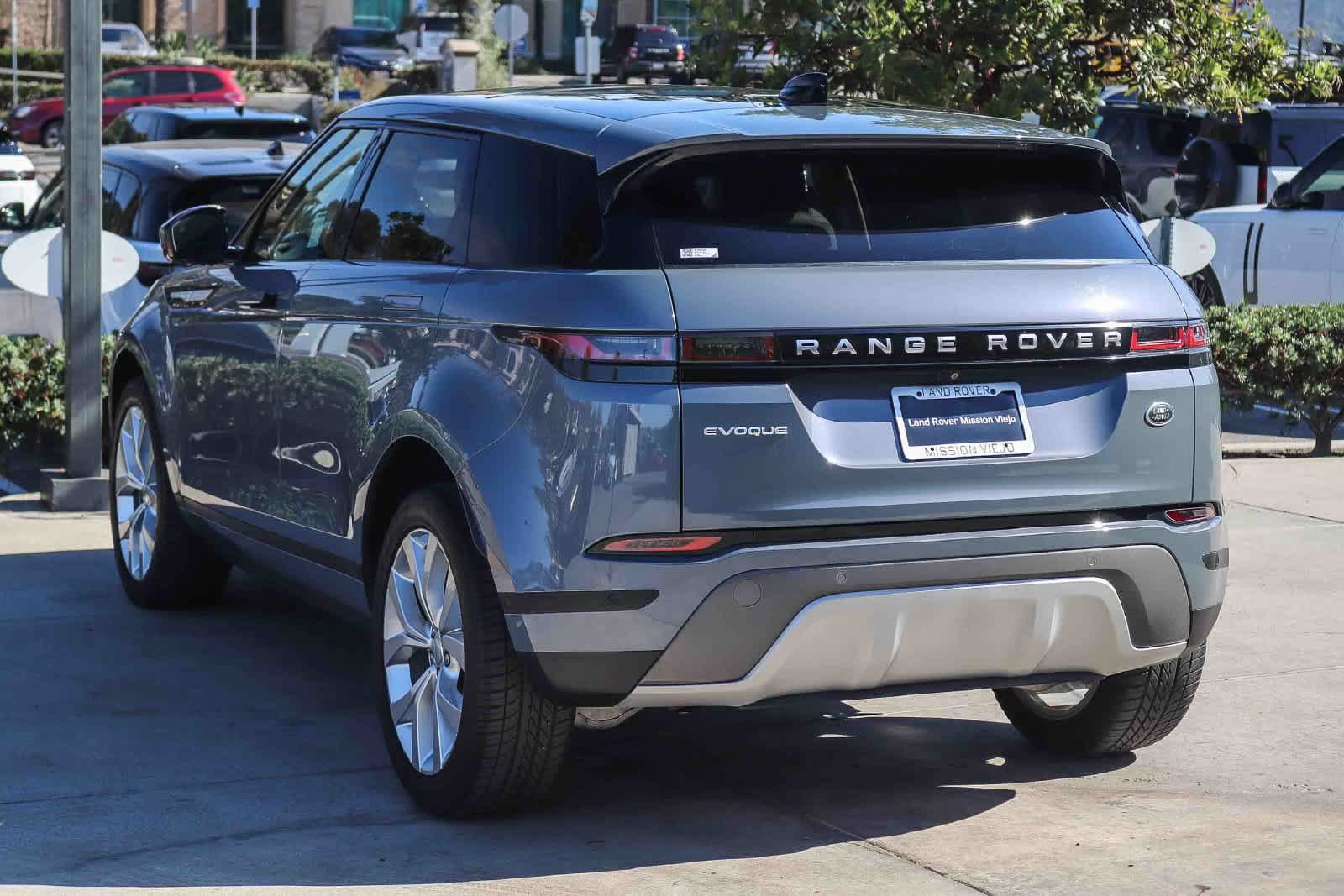 Used 2021 Land Rover Range Rover Evoque SE AWD/4WD image 4