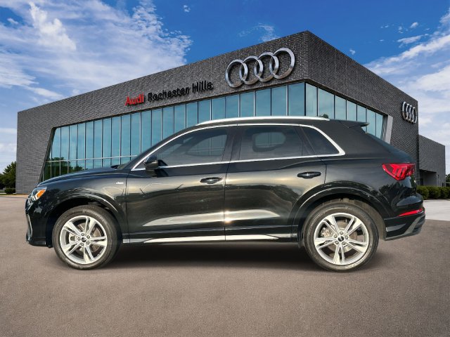 Used 2024 Audi Q3 2.0T Premium Plus w/ Premium Plus Package AWD/4WD image 2