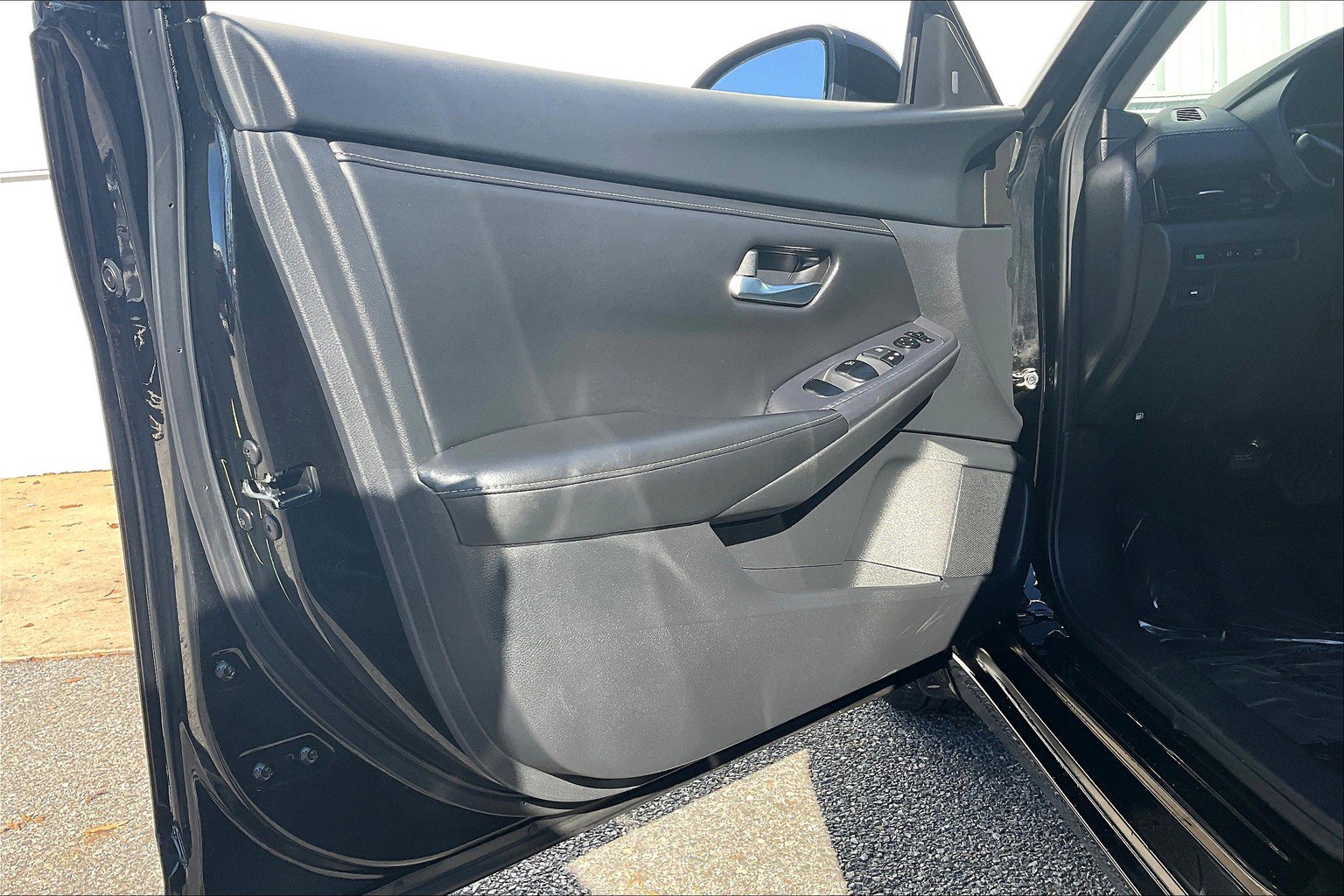 Used 2023 Nissan Sentra SV FWD image 27