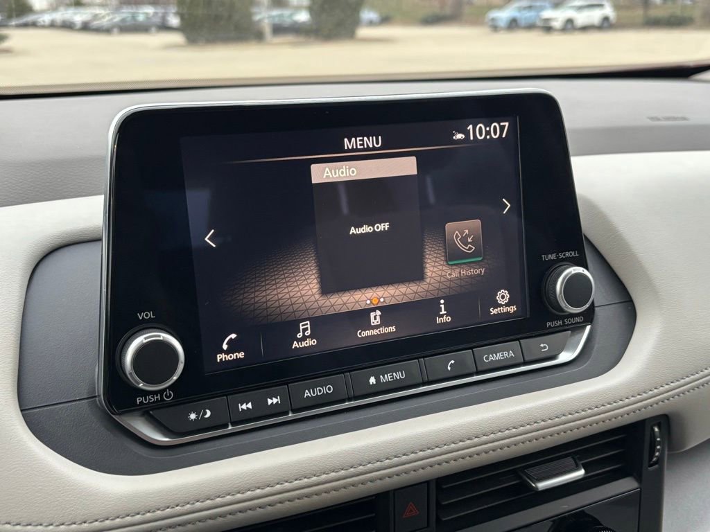 Used 2023 Nissan Rogue SV image 17