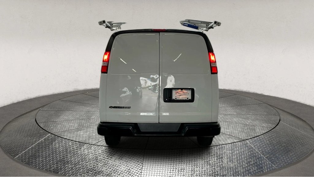 Used 2020 Chevrolet Express 3500 w/ Driver Convenience Package image 7