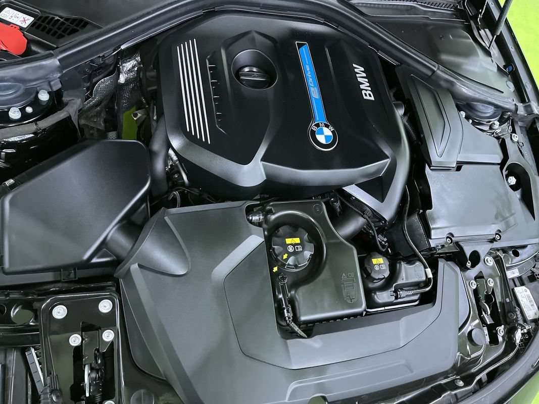 Used 2018 BMW 330e w/ Convenience Package RWD image 30