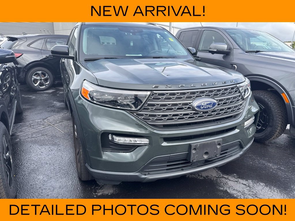Certified 2024 Ford Explorer XLT w/ Equipment Group 202A AWD/4WD image 2