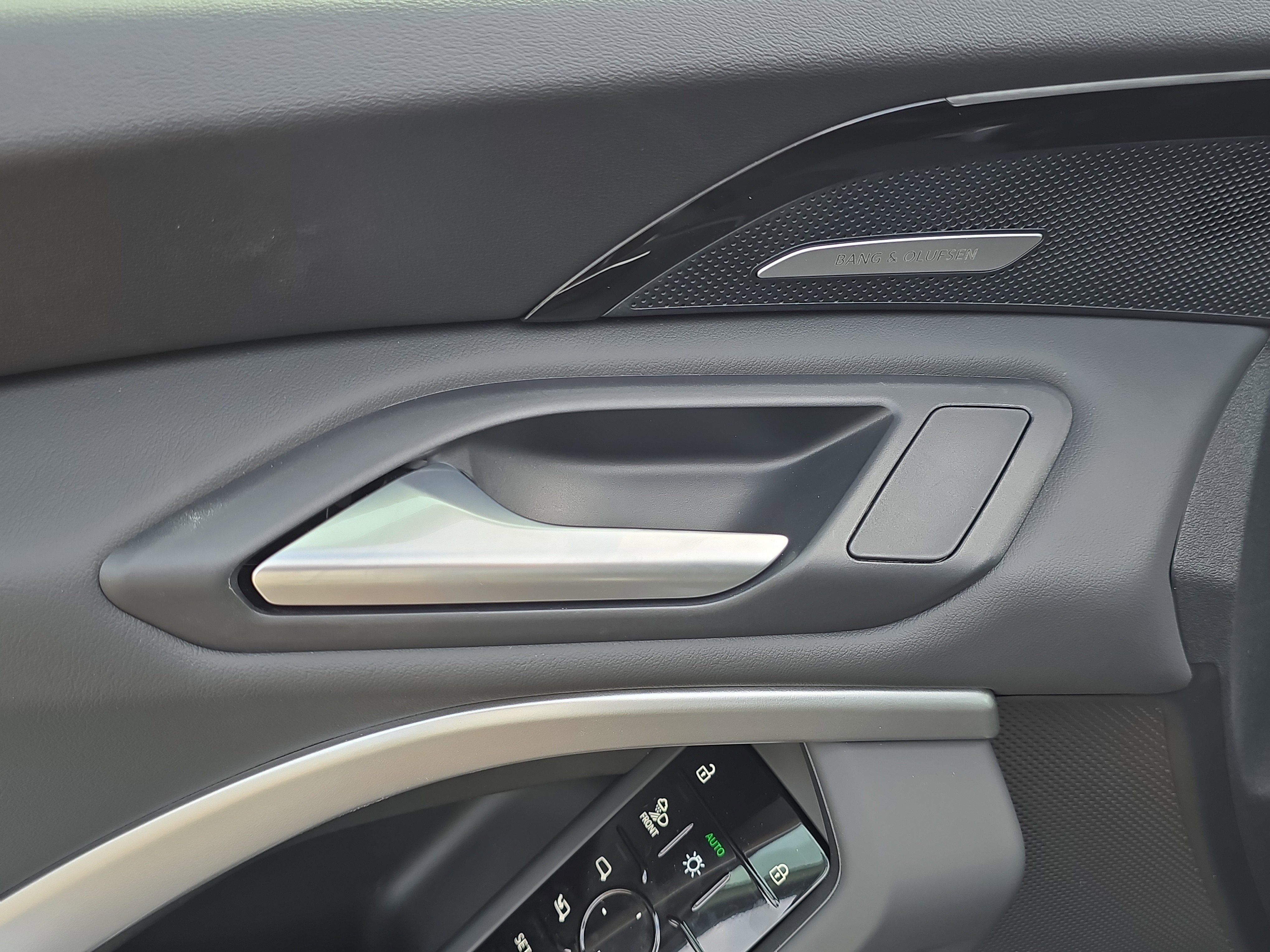 New 2025 Audi Q5 Premium Plus image 18