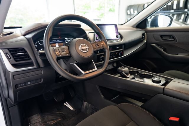 Used 2023 Nissan Rogue S AWD/4WD image 23