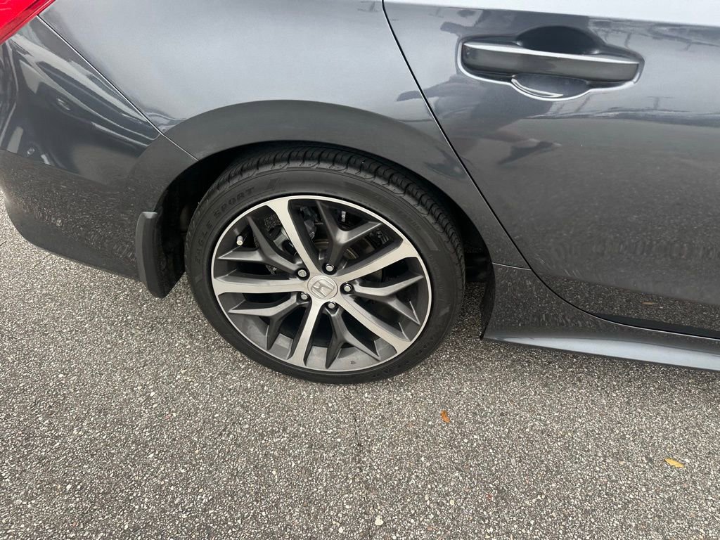 Used 2023 Honda Civic Touring image 6