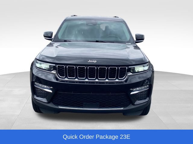 Used 2023 Jeep Grand Cherokee Limited AWD/4WD image 2