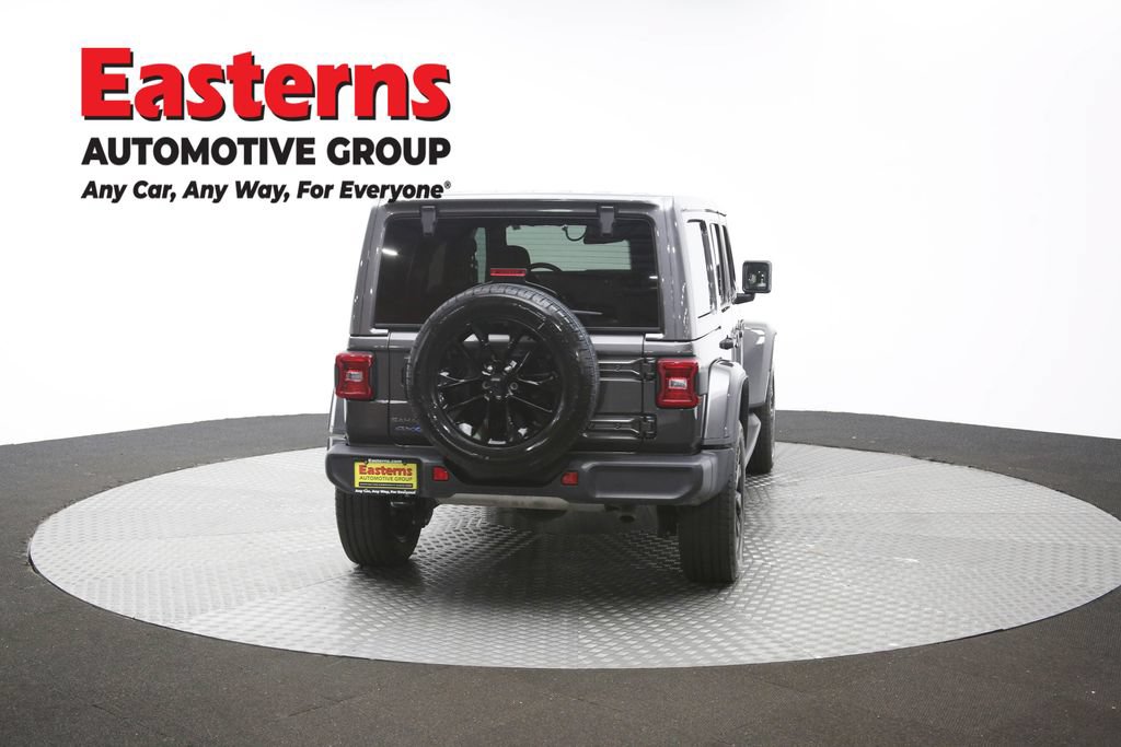 Used 2025 Jeep Wrangler Unlimited Sahara AWD/4WD image 34