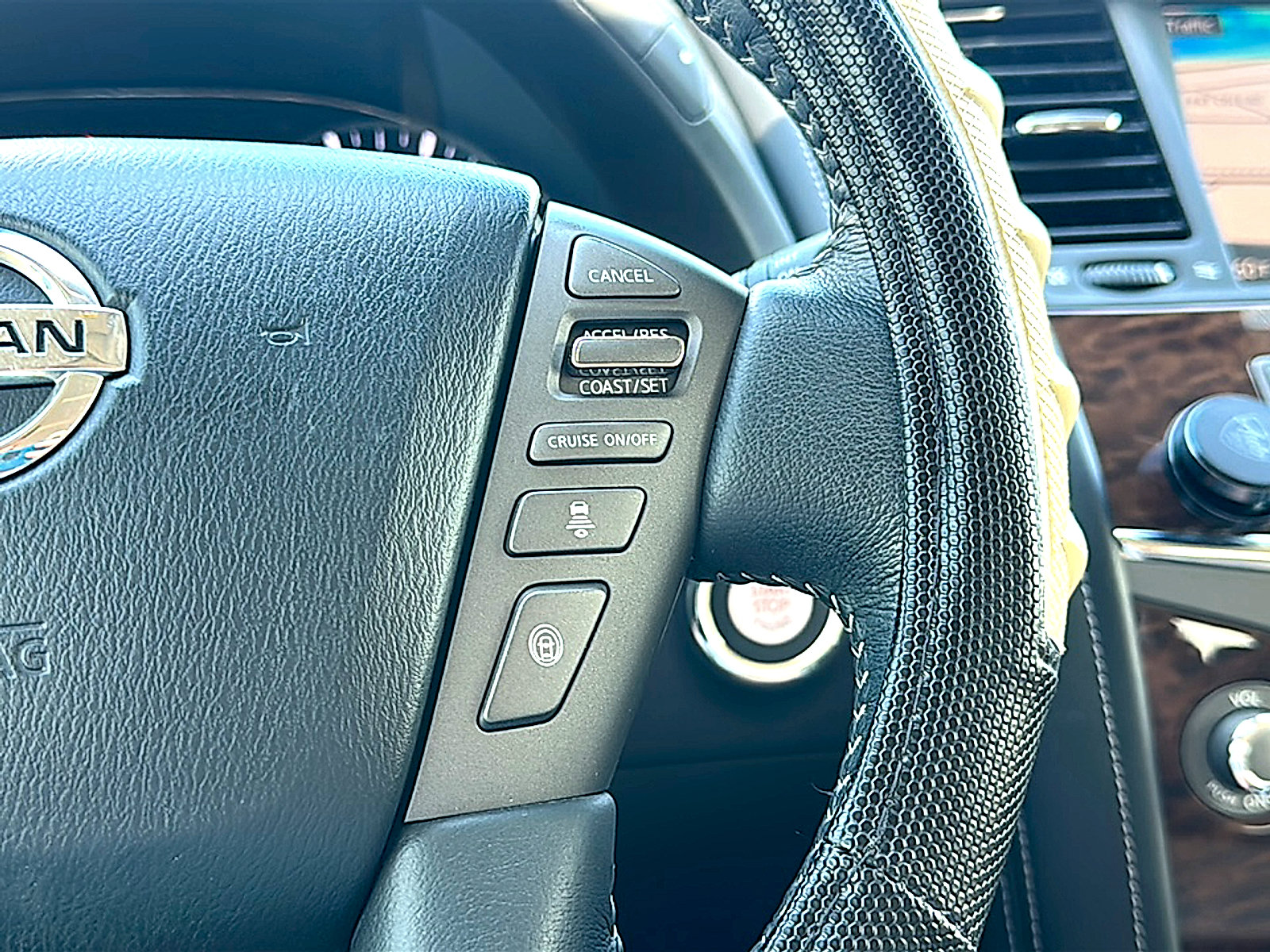 Used 2018 Nissan Armada Platinum RWD image 31