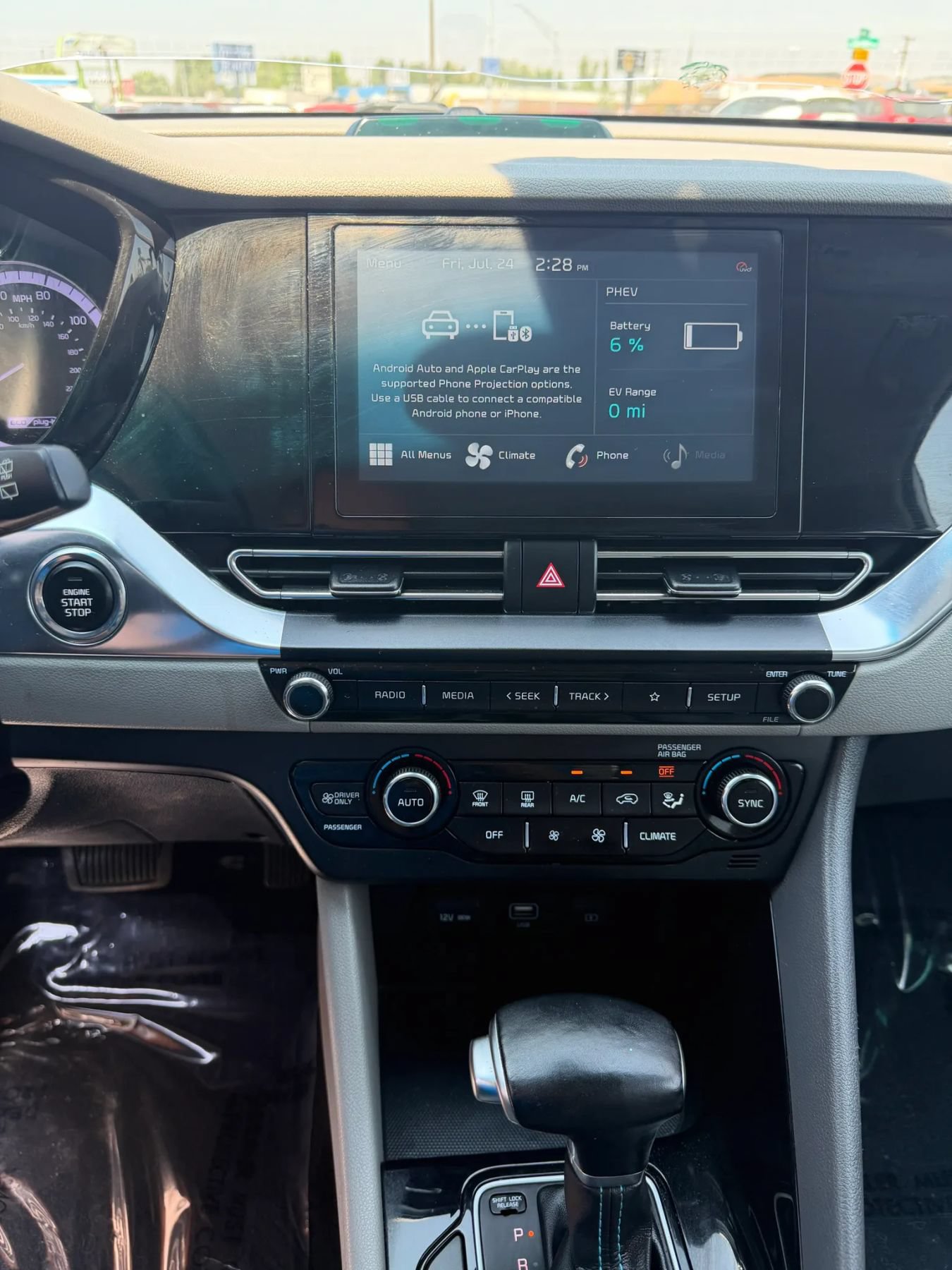 Used 2020 Kia Niro LXS FWD image 25