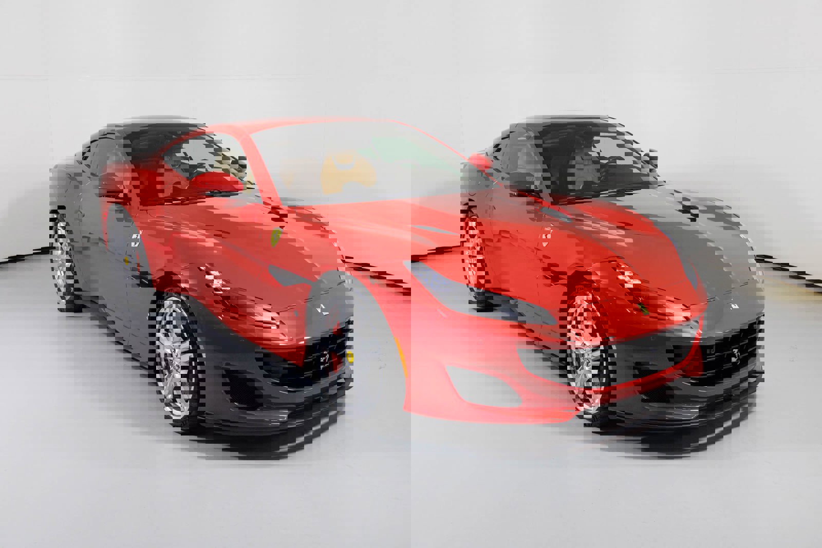 Used 2020 Ferrari Portofino image 7