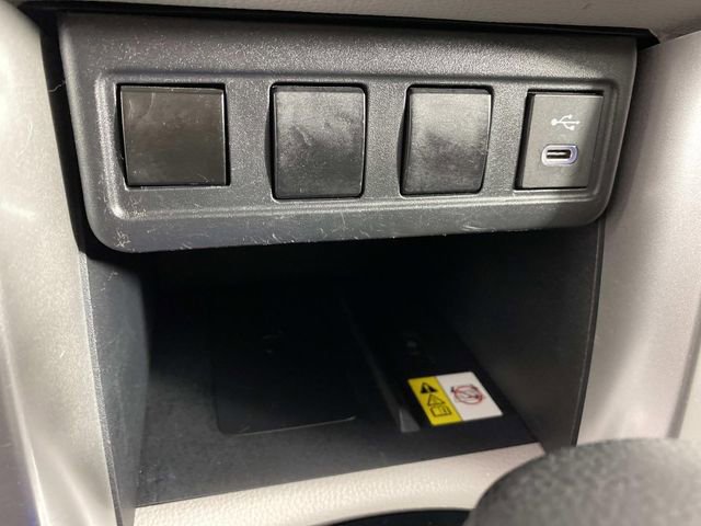 Used 2023 Toyota Corolla Cross LE w/ Moonroof Package image 22