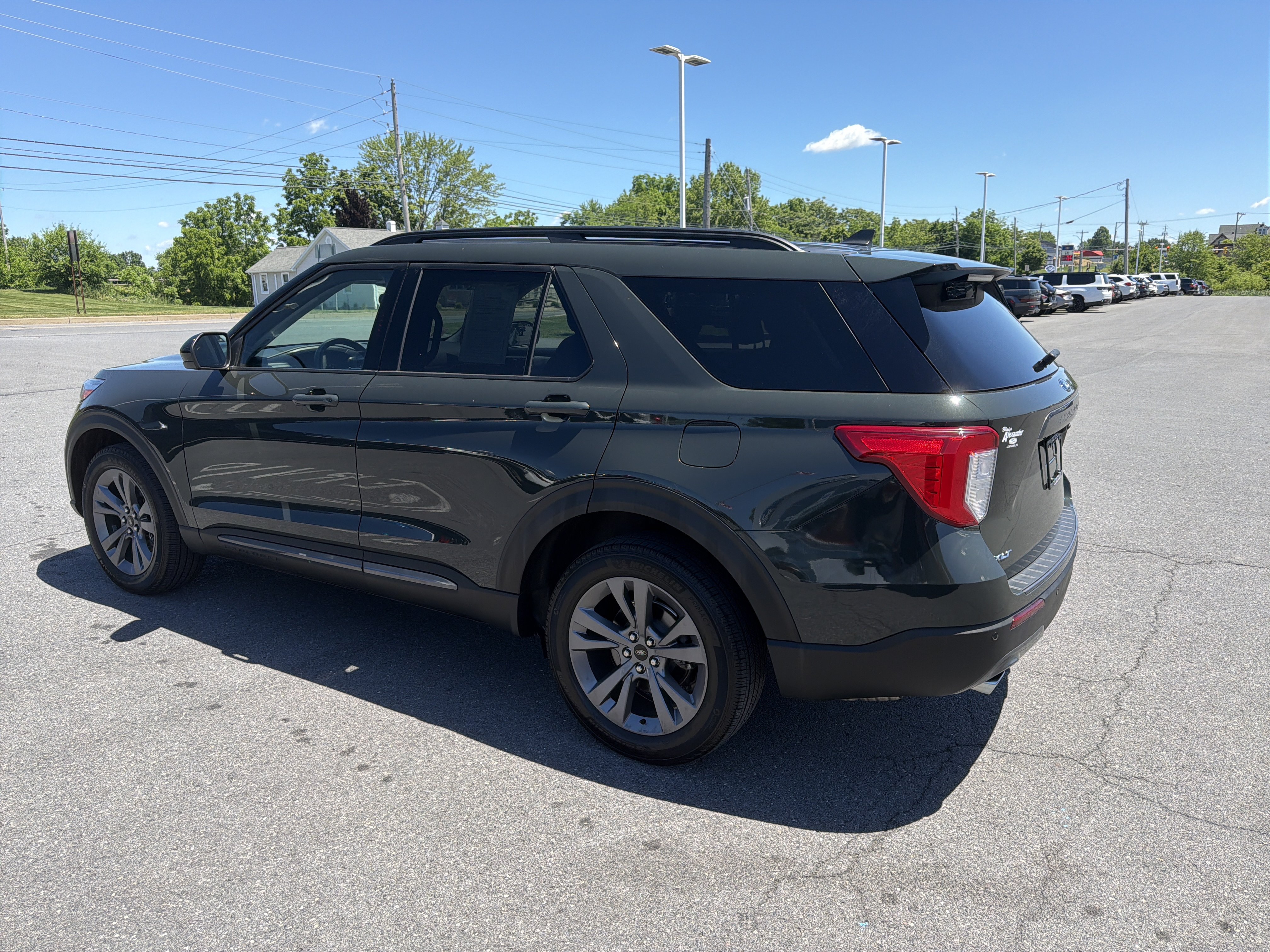Certified 2024 Ford Explorer XLT w/ Equipment Group 202A AWD/4WD image 6
